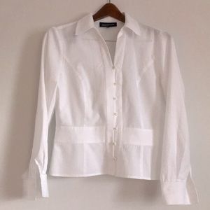 Jones New York, button down, long sleeves blouse. Size M